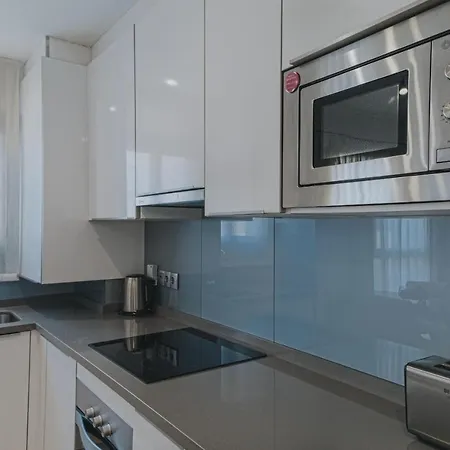 Apartment Caleta Homes - Pompidou Malaga
