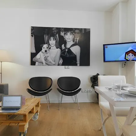 Caleta Homes - Pompidou Apartment Malaga