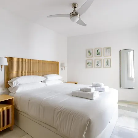 Caleta Homes - Pompidou * Malaga